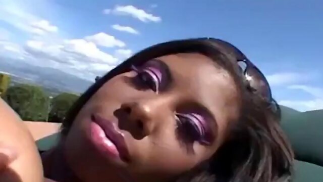 Candace Von Creampie, Ebony