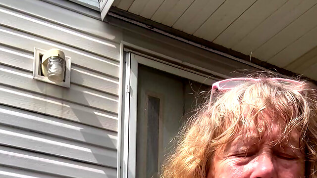 Will You Be My Sunscreenman? Hit Every Freckle!