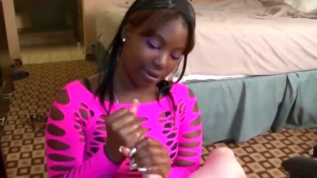 Lasss handjob smut by Ebony Tugs