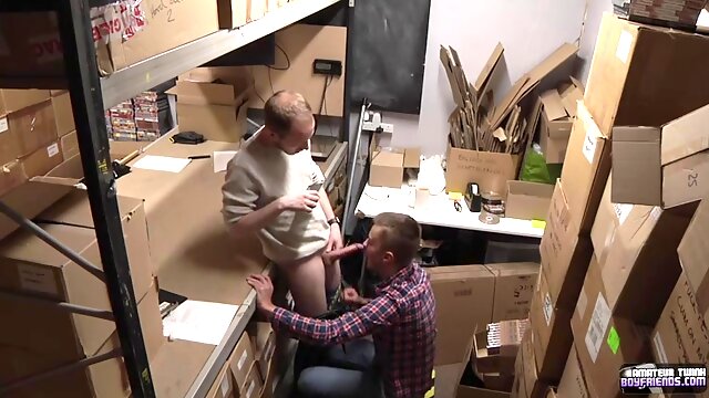Sunny Glick And Raiden Hendrix - From The Storeroom To The Shower