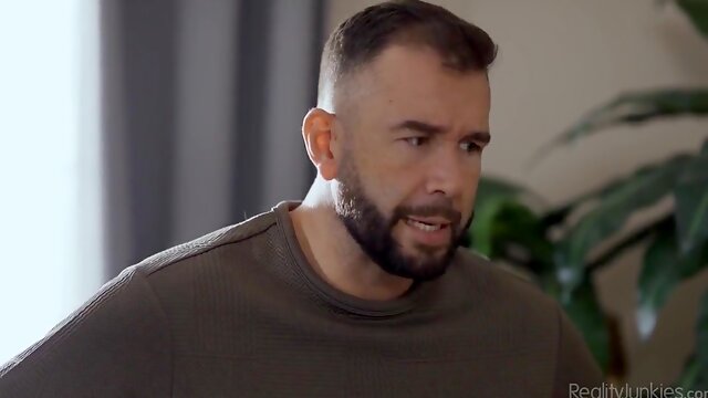 Will Pounder, Lindsey Lee And Lee Will - Sex Astory With Big Boob Babysitter