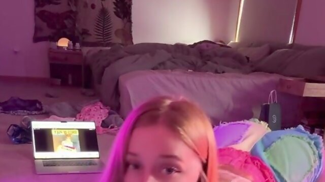 Redhead teen girl has fun with sex toy