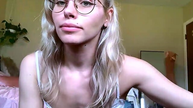 Blonde Teen Solo Masturbating On Webcam
