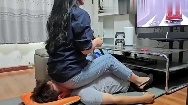 Chinese Femdom - Facesitting HumanChair HumanSeat