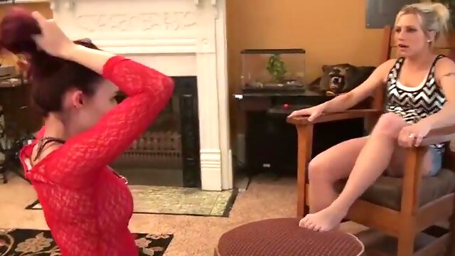 Aunt Nevaeh makes Lenore worship her sweaty feet