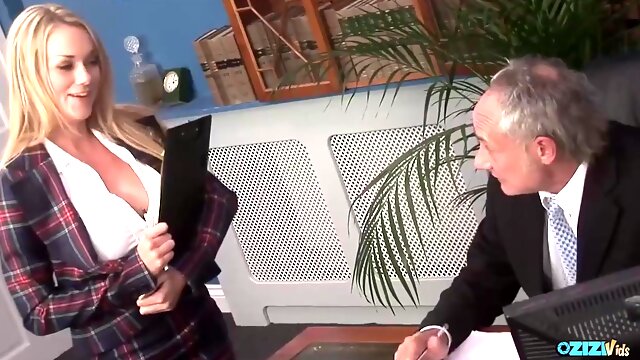 Watch Well-proportioned And Clip - Emma Butt, Antonia Deona And Paige Ashley