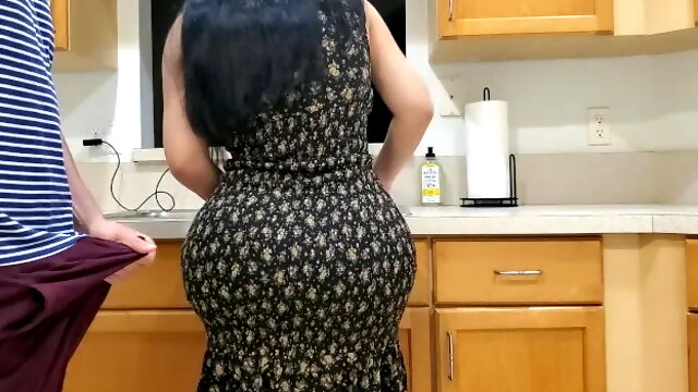 Big Ass Stepmom Fucks Her Stepson in the Kitchen after Seeing His Big Boner