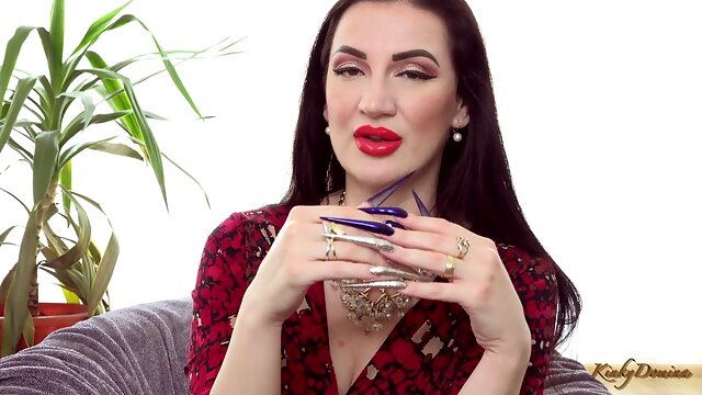 Worship My Stiletto tears up properly