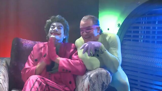 Catwoman helps Batman