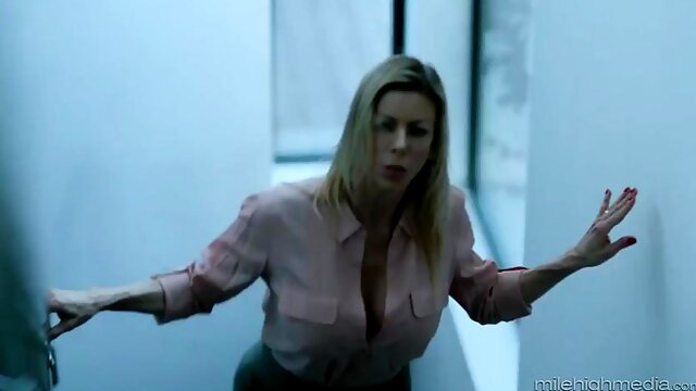 Missionary Lesbian, Caught