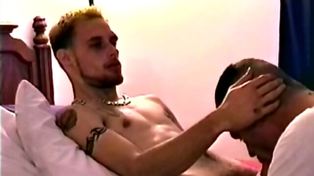 Straight Boy Buzz Gets Sucked