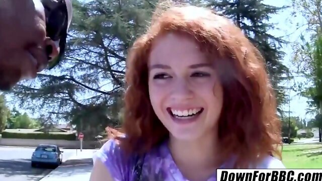 Watch winsome Alice Greens dirt