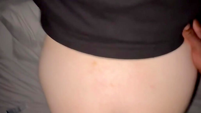 I Fucked a Hotel Cleaner in My Room