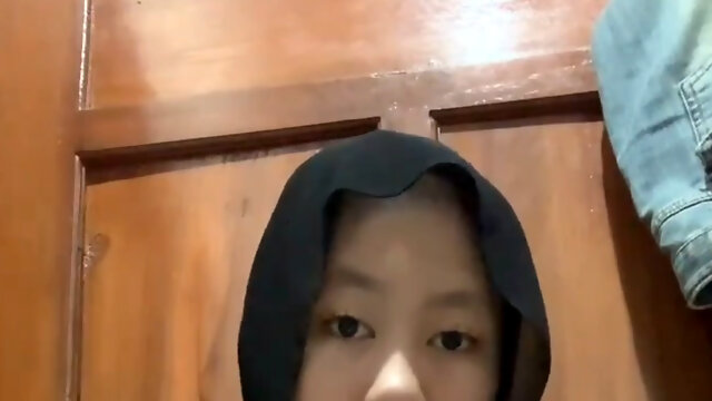 Hijab Teen