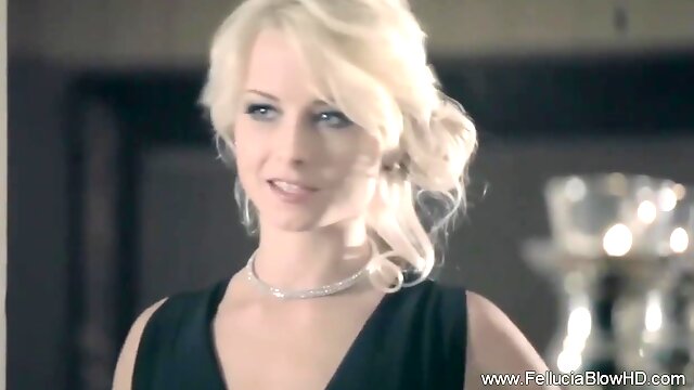 Mia Julias Milf Action By