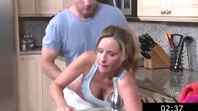 Mom super hot