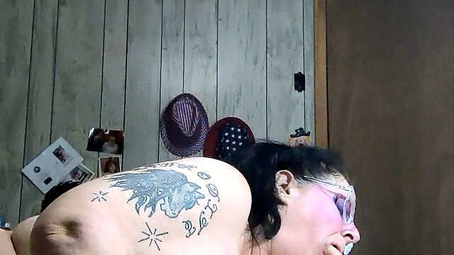 She Wont Shut up so He Shoved His Cock in Her Mouth