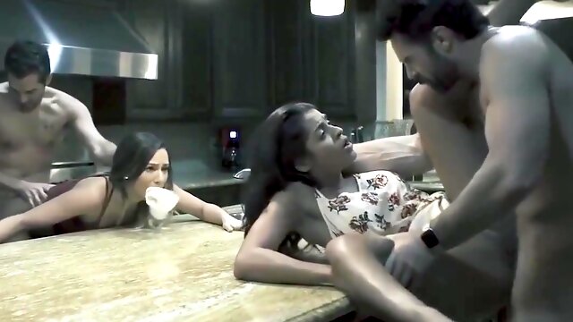 Foursome Sex With Aye Summers - Vienna Black