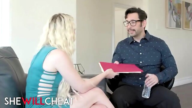 She will cheat - lilly bell’s boss screws her nicer than her porn-obsessed spouse ever could