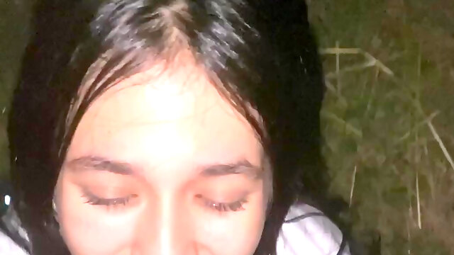 Obdeient slut blows me in the bushes