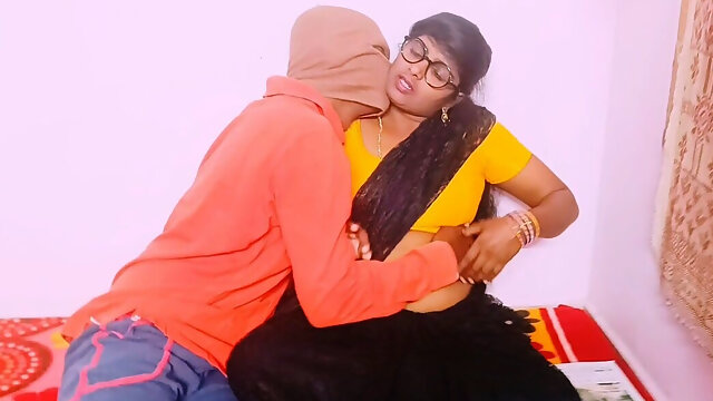 Desi Stepbrother Trying to Fucking Stepsister Telugu Dirty Talks