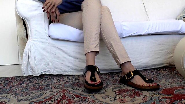 Ebony spin-flop Toe Separator Sandals and Leather sole Pads