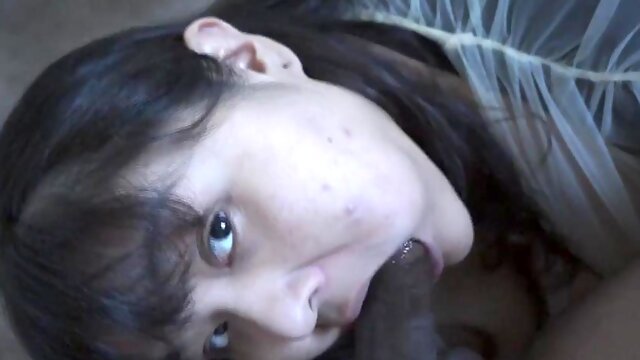 Asiatique Potelée, Mature, Sperme Dans La Bouche