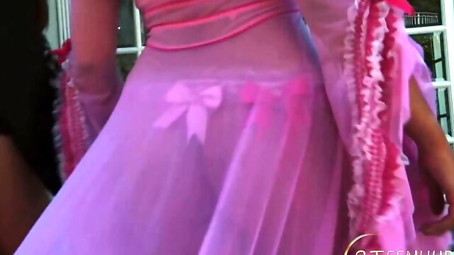 8TeenHub - milf action