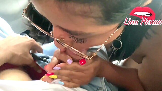 LE CHUPO LA POLLA Y TENGO SEXO CON MI HERMANASTRO EN THROUGHOUT PUBLICA