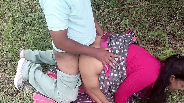 Desi indian Marathi kavita bhabhi poke in jungle