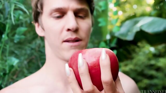 Outdoor Shemale, Bareback, Creampie, 2025