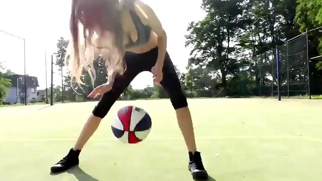 Strip, Publique, Solo