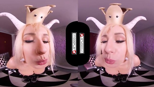 AW MR!0!: Big Tits, Big Ass  Babe VR Porn