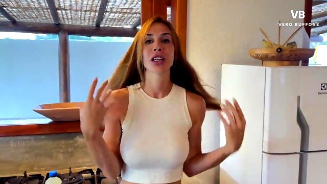 Blonde MILF Madrastra Argentina gets destroyed by Vero Buffones & takes a massive creampie facial