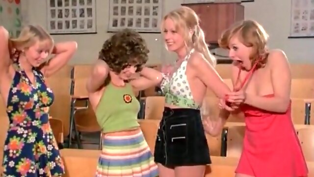 Schulmadchen Porno (1976) with Gina Janssen