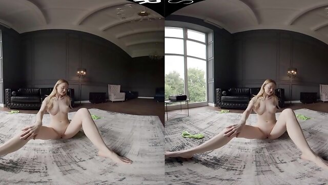 Virtual Reality Huge Tits