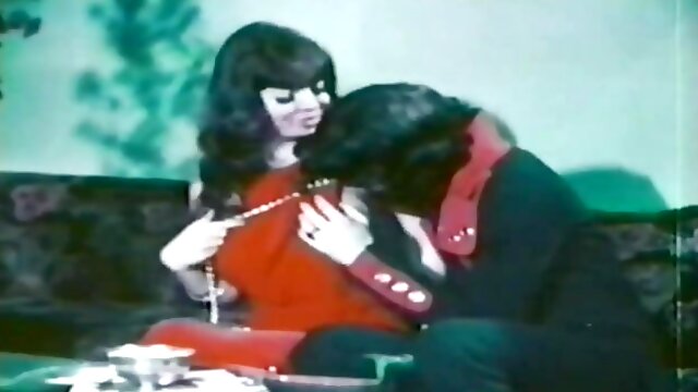 Impassioned Lovers From 1970s Make Love In Old Porn Movie