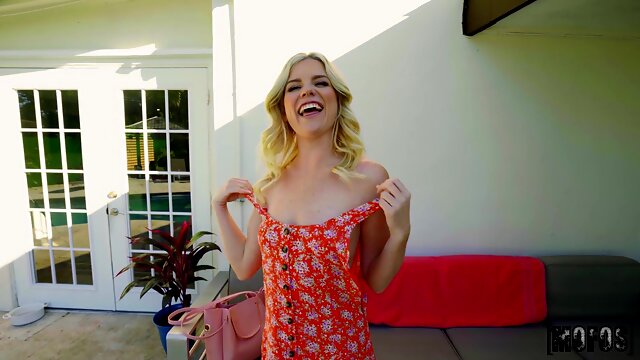 Real Estate Passion Ignites Wild Sensual Outdoor Heat