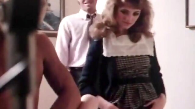 Smoking hot blonde and brunette 4some