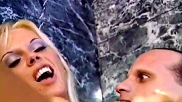 Sumptuous MILF Wishes Big Cumshot Over Her Pretty Face!