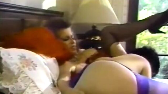 Lesbo pussies need more orgasms