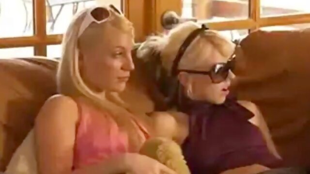 Simple Life Parody ft. Paris Hilton, Lexy Belle  Aurora Snow: Blowjob, Milf  Blonde Porn