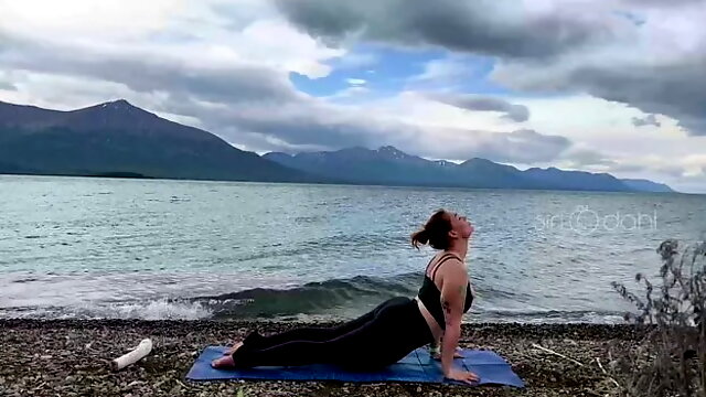 Relaxing Full Body Stretching and Yoga Outdoors with Siri Dahl - Banned from ...