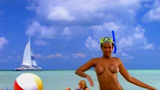 Playboy Big Tits, Beach
