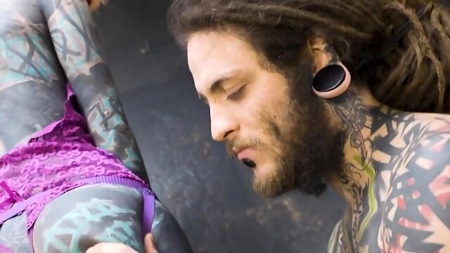 Alt dominatrix pegging tattooed worker