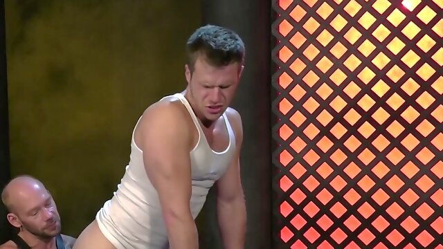 DILF Brian Bonds is in charge of stretching wide open Mike Tanner