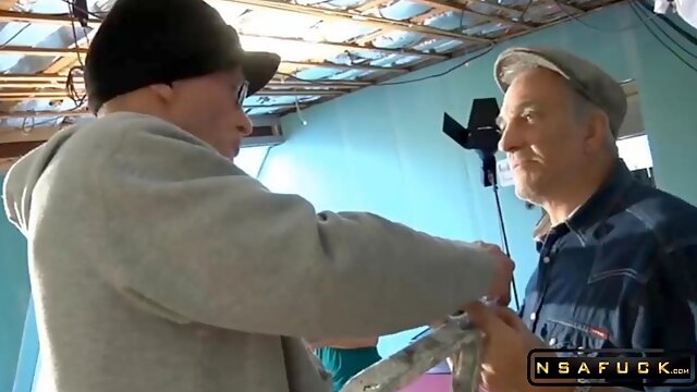 Old Man Assfucking a Nimpho Young Blonde