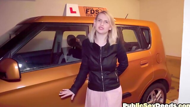 Amateur Naive, Collège, 18 Ans, Voiture, Nylon