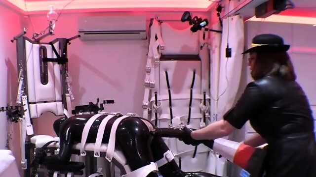 Ftv amateur brunette toying pussy and having strong orgasm