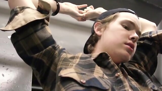 Zeke Valentine - Leo Alexander And Alex Ander